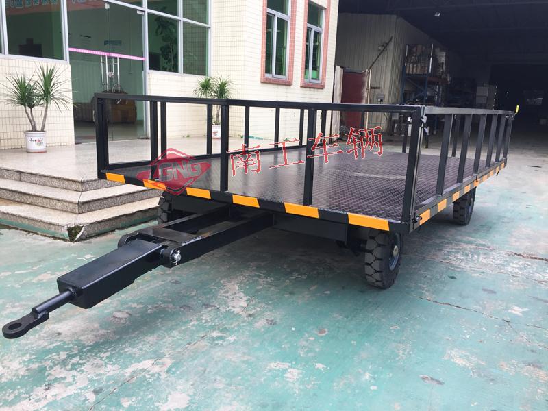 无动力叉车牵引6吨护栏型华体会官方(中国)总部黑色