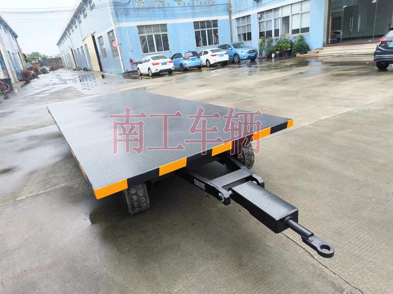 6吨牵引华体会官方(中国)总部 工业全挂拖车