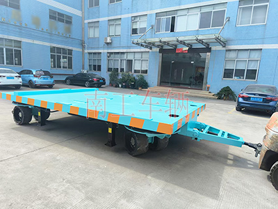 18吨重型华体会官方(中国)总部 四个转盘工具拖车I.jpg